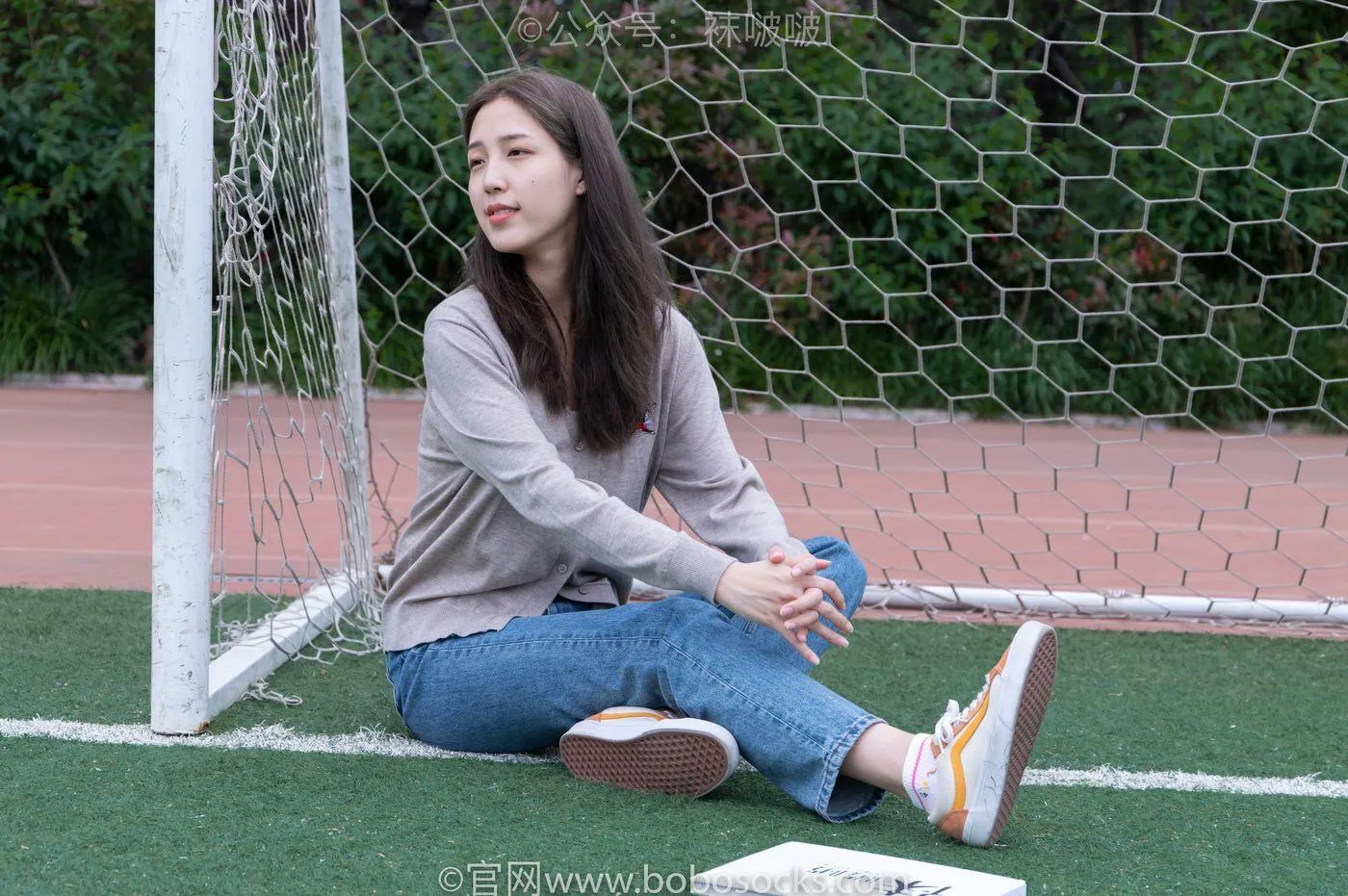 [BoBoSocks袜啵啵]NO.004 泡芙-vans帆布鞋、白棉袜、裸足 [127P]插图6